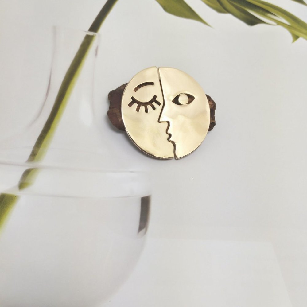 💕LAST ONE Boutique Moon Lovers Earrings - Picture 5 of 5